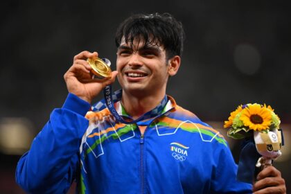 Gold Medal Jeeta Neeraj Chopra Ne Javelin Final Me World Athletics Championships Me India Ka Phela Gold Medal