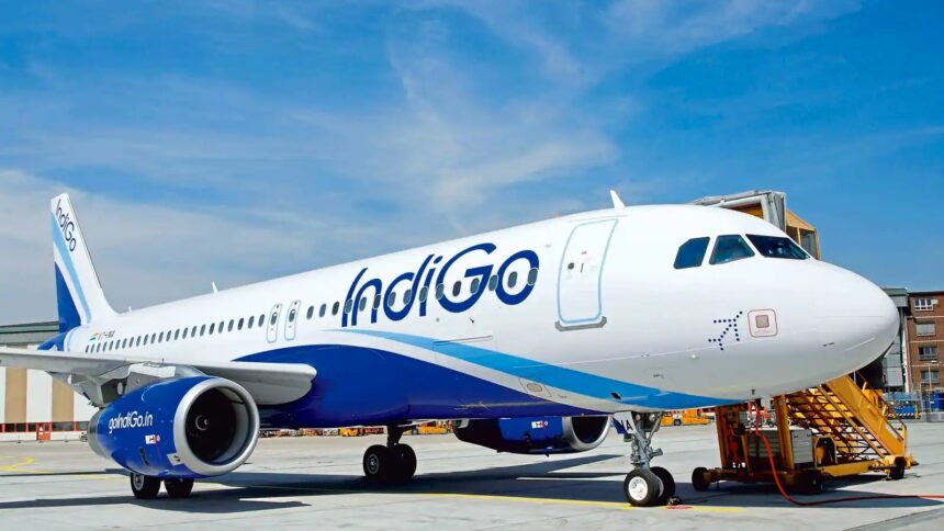 Indigo Flight Ka 1 Engine Hawa Me Hua Bandh Sahi Salamat Mumbai Airport Par Hui Land Madurai Se Mumbai Aarahi Thi Flight