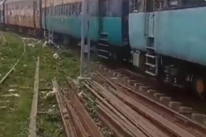 Bina Engine Chali Train Ek Bada Haadse Hone Se Tal Gaya At Jharkhand