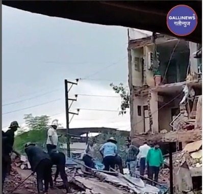 Building Collapse In Dombivali Kalyan Kuch Logon Ke Phanse Hone Ki Sambhavna Search Operation Jaari