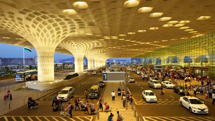 Spa Manager Ne Mumbai Airport Per Kiya 48 Lakhs Ka Fraud Billing Desk Par Lagaya Tha Apna QR Code