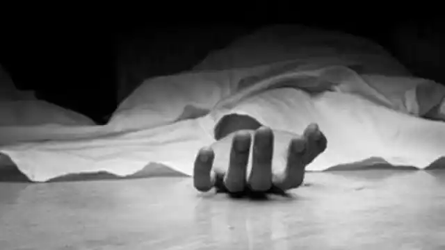 youth stabbed to death in front of brother in delhi 1702720297