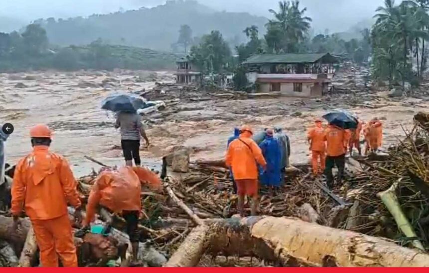 Kerala Landslide in Wayanad 12 people died bridge collapsed news in hindi