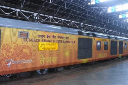 tejas coach in mumbai rajdhani sixteen nine