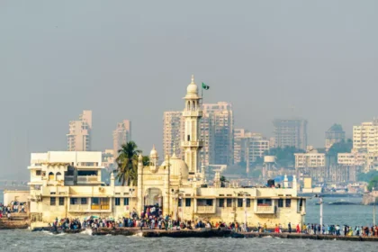 Haji Ali Dargah all that you need to know about this floating wonder