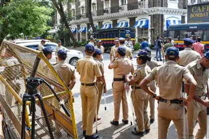 mumbai police personnel outside the ed office in mumbai the enforcement direct