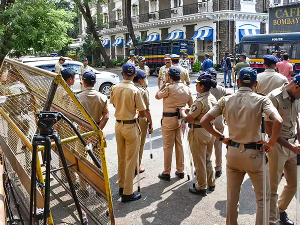 mumbai police personnel outside the ed office in mumbai the enforcement direct