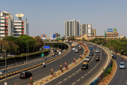 Mumbai 03 2016 109 Western Express Highway near Bandra