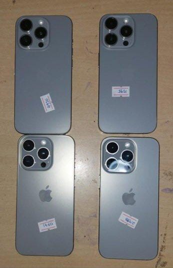 Gold Smuggling 12.74 Kg Ke Sath 4 iPhone Baramad Kiya Mumbai Customs Ne At Airport, 5 Arrested