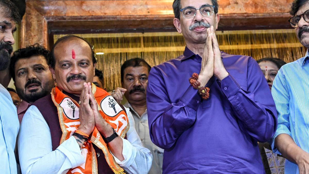 Pune Ke Ex MNS Leader Vasant More Ne Shivsena UBT Join Kiya At Matoshri Kalanagar Mumbai, Assembly Election Ki Tyaari