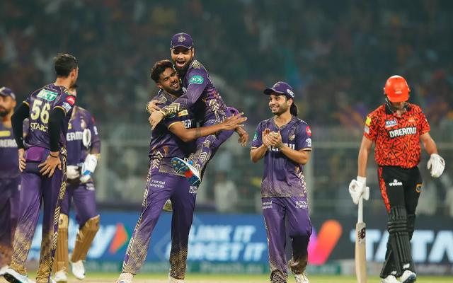 IPL Match 16- Kolkata Knights Riders Ne Delhi Capitals Ko 106 Runs Se Haraya At Visakhapatnam