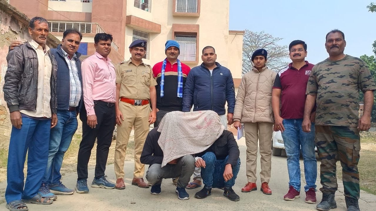Ghar Walon Ko Behosh Kar Karodon Ki Jewellery Churane Wale 2 Naukar Ko Bihar Se Arrest Kiya Mumbai Police Ne, Khar Mamla