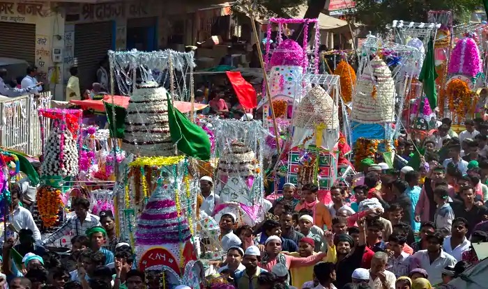Traffic Restriction – Muharram Tazia Julus ko lekar Dharavi 90 Ft areas ke aaspass Traffic Restriction kiya gaya hai 17 July 3 Pm baje se raat 12 baje tak