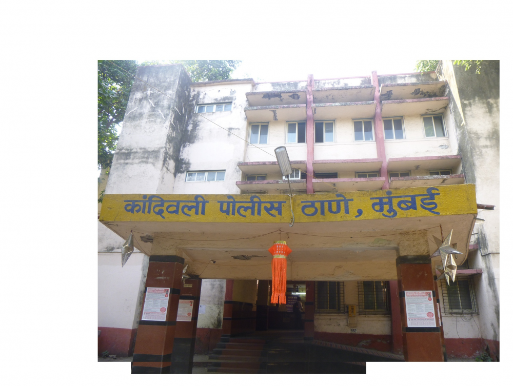 Kandivali Police Station Ke 2nd Floor Se Jump Mara Chori Ke Case Me Pakda Gaya Suspect, Injured Hua