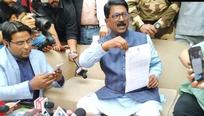BadeMiya Restaurant Owner Ko MP Arvind Sawant Ka PA Batakar ₹12 Lakh Ka Chuna Lagaya