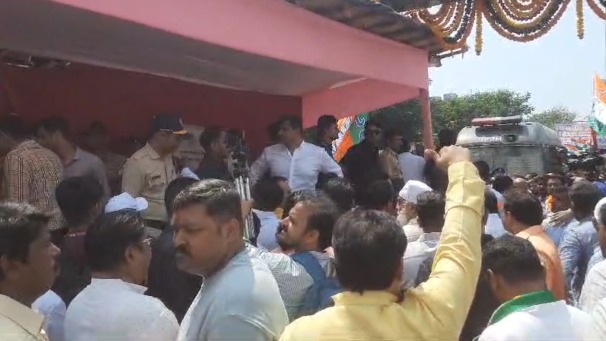 Mith Chowki Brridge Open hua at Malad, BJP aur Congress Credit ki ladai dekhne mili Inauguration ke waqt