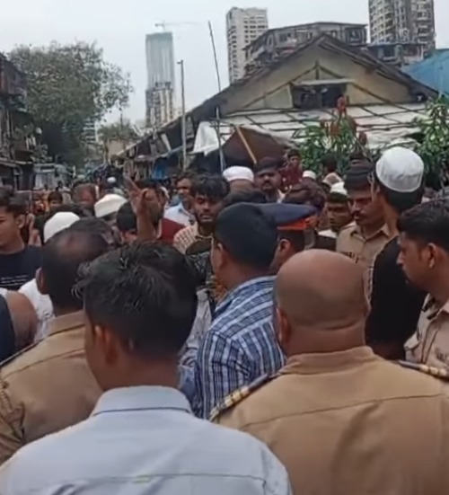 Kamatipura 5th Lane , Stabbing Mai Injured hue