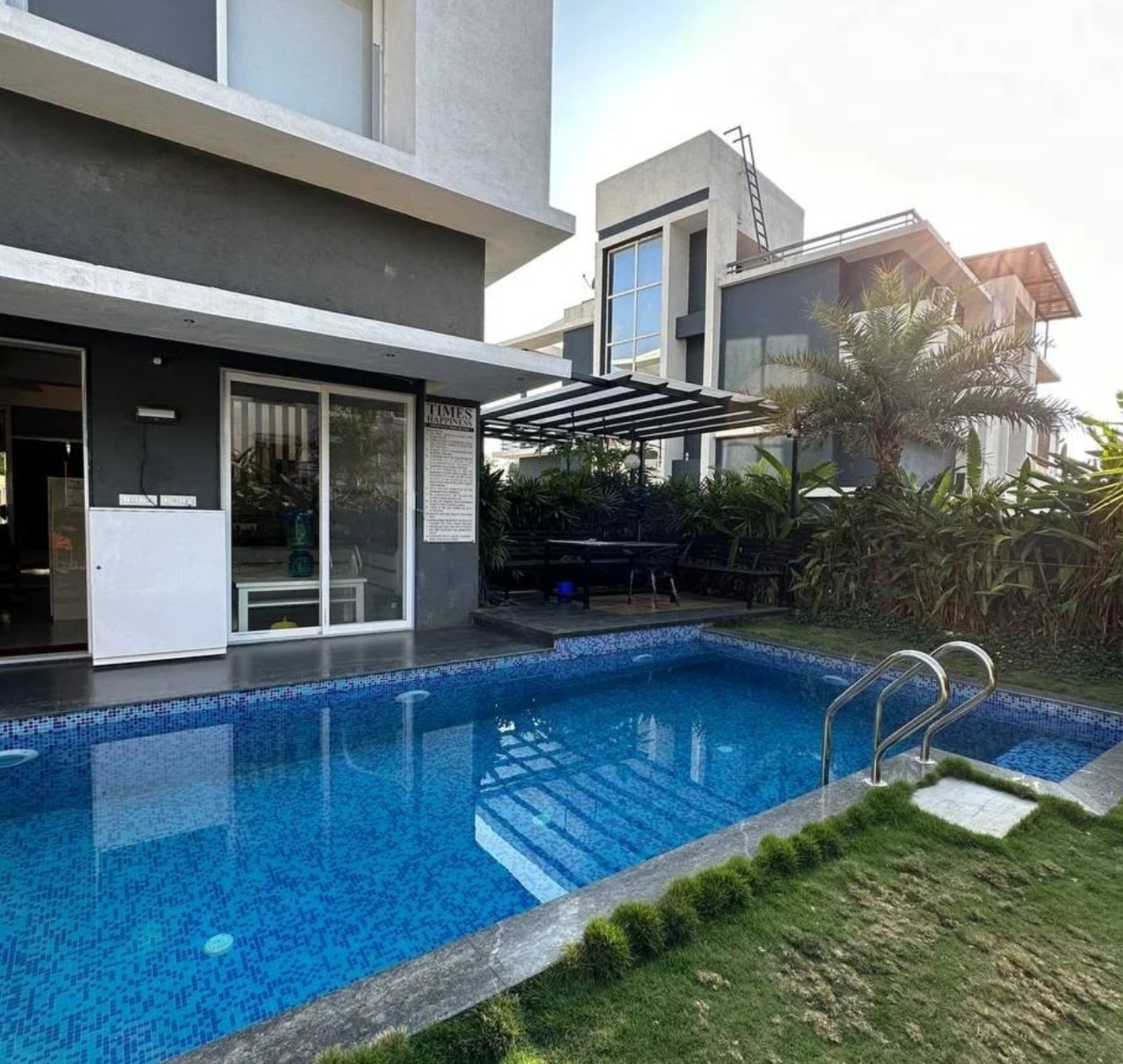 DIWALI OFFER  3 BHK LUXURIOUS BUNGALOW IN LONAVALA TUNGARLI PRIVATE SWIMMING POOL