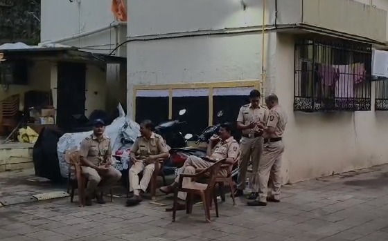 Boil Water Phenka Police Par, Aaropi Ne – API Sahit 6 Police Officials Injured Hue, Aaropi Ko Pakadne Gayi Thi Police Tabhi Hua Hamla At Bhayandar