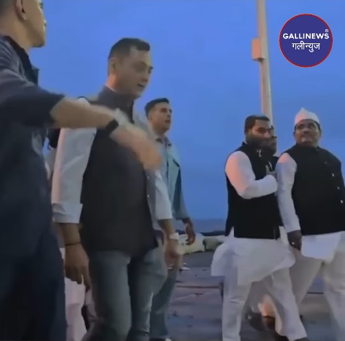 Haji Ali Dargah Visit Kiya Bollywood Actor Akshay Kumar Ne, Dargah Renovation Ke Liye 1.21 Crore Dene Kaha