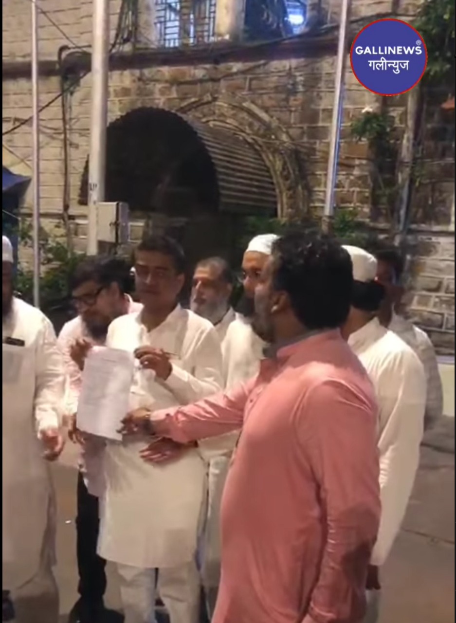 Pydhonie Police Ne Prophet Muhammad (PBUH) Ki Insult Karne Par Mahant Ramgiri Ke Khilaf FIR Darj Ki