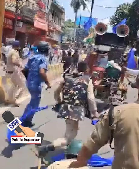 Lathi Charge ke dauran Police wale ne By Mistake SDM ko hi lathi maar diya at Patna Bihar