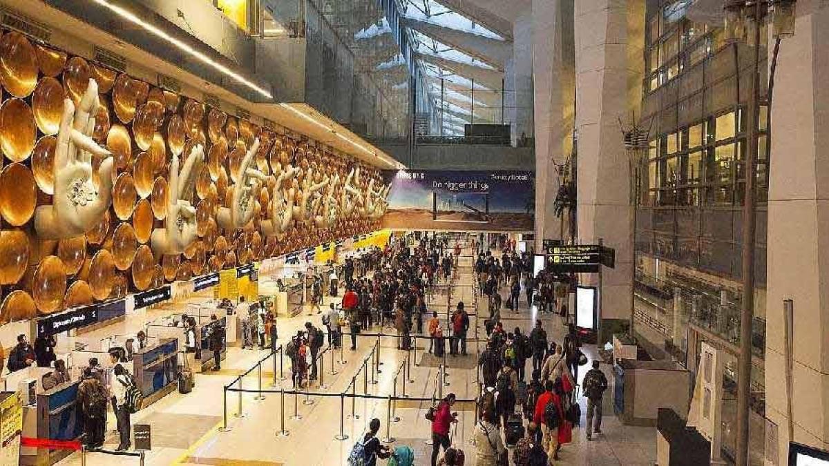 Nuclear Bomb Se Delhi IGI Ajrport Udane Ki Dhamki Dene Wale 2 Arrested