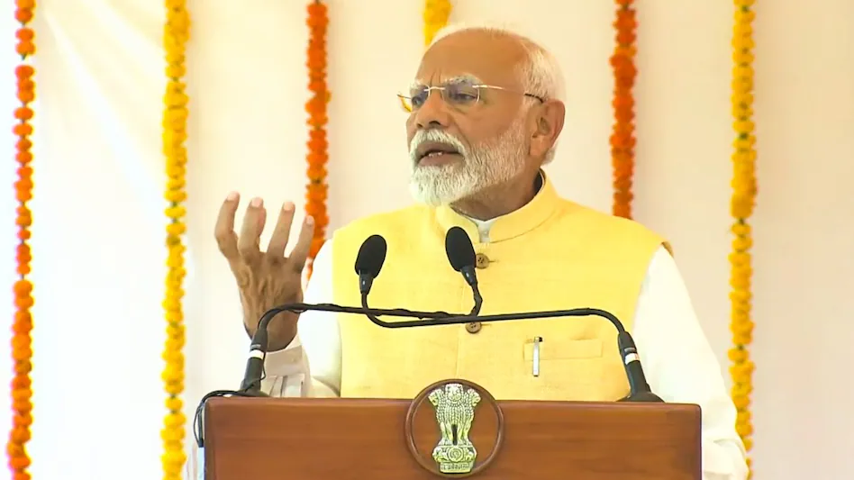 Modi Ka Parivar Social Media Se Logon Ko Hatane Ki Appeal Kiya PM Narendra Modi Ne