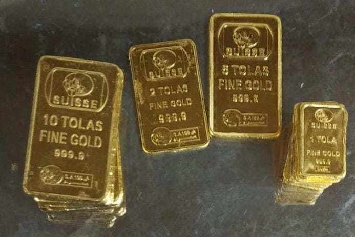 Gold 6.11 Kg Value 3.52 Crore Ke Sath 20000 US Dollars Mobile Phone Sieze Kiya Customs Ne At Airport During 24 – 27 March