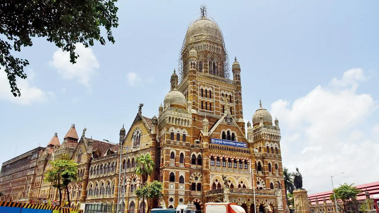 BMC Me Job Dilane Ka Lalach Dekar 12 Lakh Le Liye, 2 Arrested By Malad Police