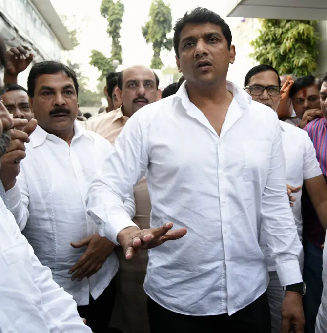 MLA Aslam Shaikh, Ex MLA Arif Naseem Khan Ka Naam Shamil MVA Gatbandhan Party Ke Sath Charcha Karne Ki Committees Me