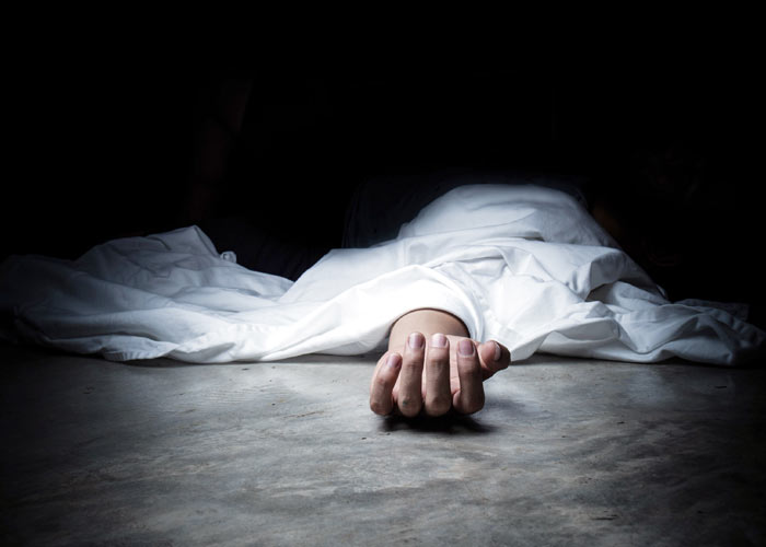 Dead Husband Ki Body Building Premises Me Aur Wife Ki Dead Body Ghar Me Mili, Goregaon Area Me Machi Sansani