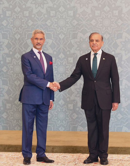 Indian External Minister S Jaishankar Ka Pakistan Me Warm Welcome Kiya Gaya, SCO Summit Attend Karne Gaye