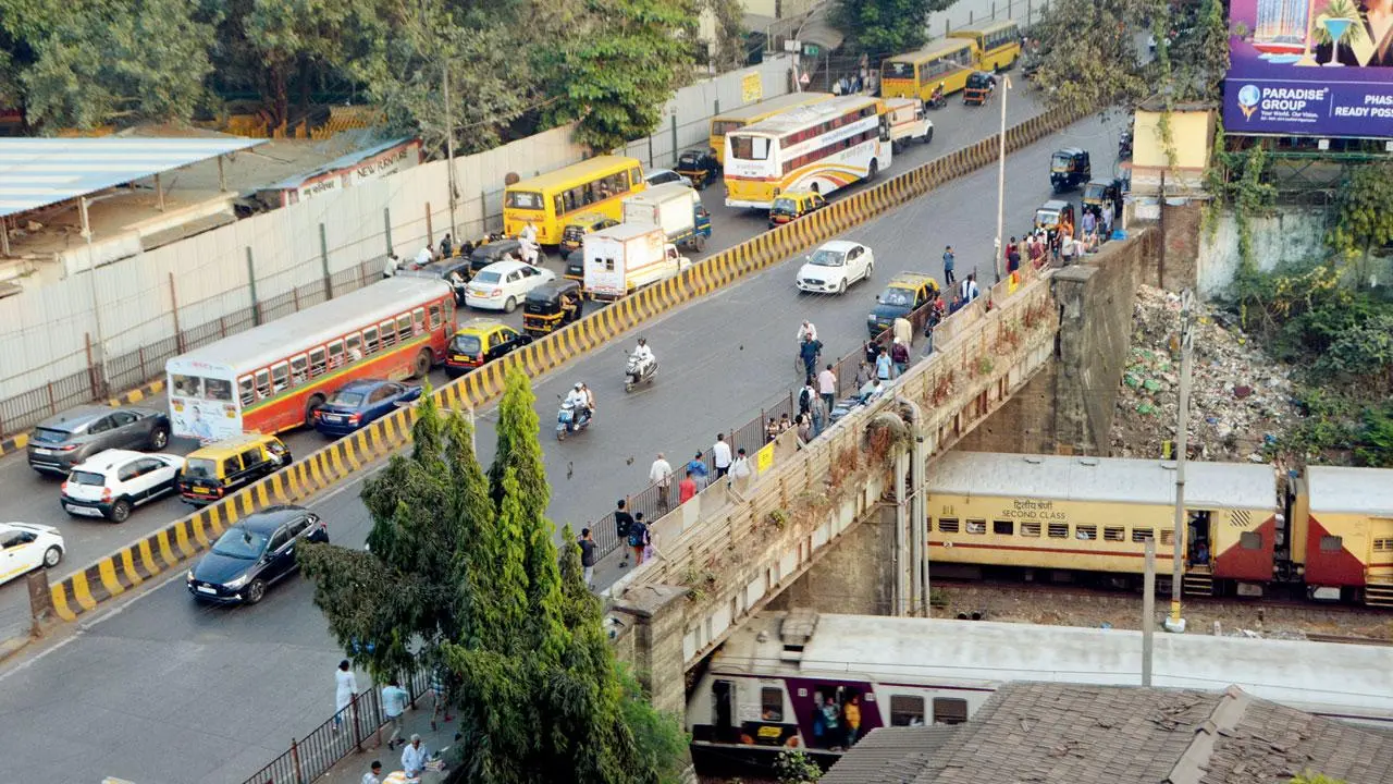 12 Dangerous Bridges ki list zahir, jisspar Ganpati procession ke waqt bheed jama karne se mana kiya BMC ne