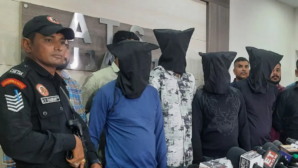 ISIS ke 4 Suspected Terrorists Ko Pakda Gujrat ATS Ne At Ahmedabad Airport, Sri Lanka Se India Aaye They