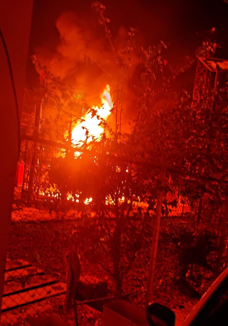 Breaking No Water Supply in Major Part Of Mumbai due to Fire,100 % No Water Supply 