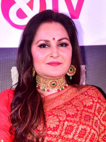 Actress Jaya Parda Court Me Hui Hazir, Kayi Dino Se Thi Farar, 7 Baar Warrant Issue Hua Tha