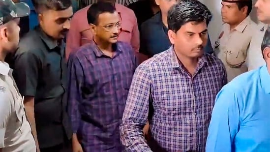 CM Arvind Kejriwal Ki ED Custody 1 April Tak Badha Diya Court Ne, Alleged Liquor Policy Scam Me