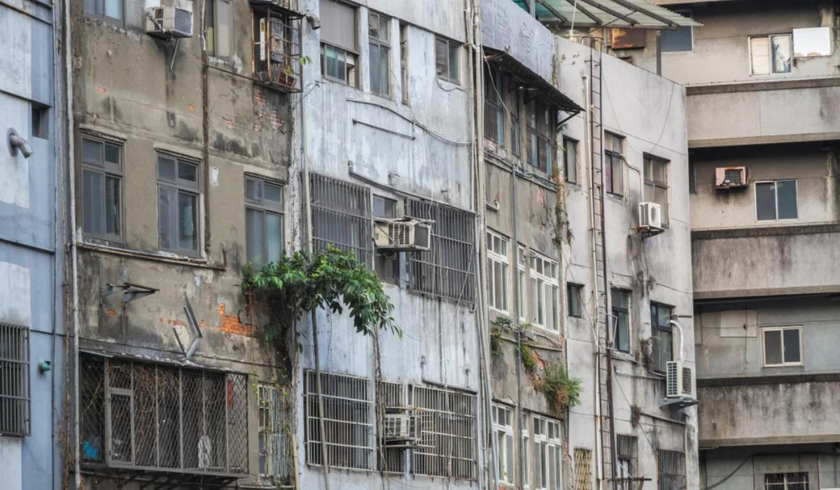 Mumbai Me Baarish Ke Pehle 20 Dangerous Buildings Ki List Release Kiya MHADA Ne At South Mumbai