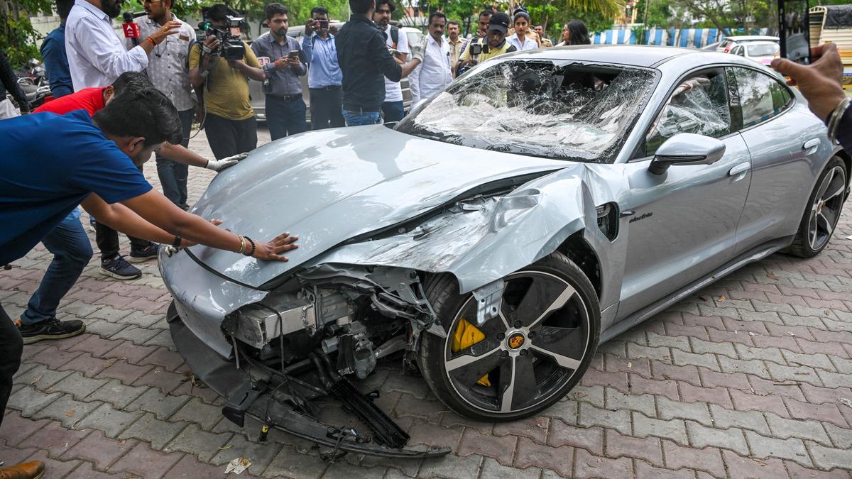 Pune Porsche Car Accident Mamle Me Minor Driver Ke Father, Grandfather Ko Bail Mile Kidnapping Case Me
