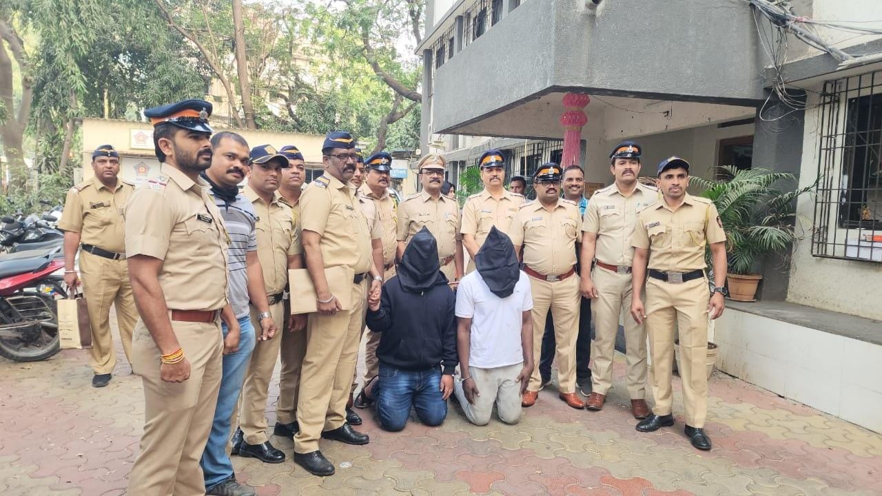 Cocaine Drugs Worth 9 Crore Ke Sath 2 Nigerian National Ko Sakinaka Area Se Pakda Mumbai Police Ne