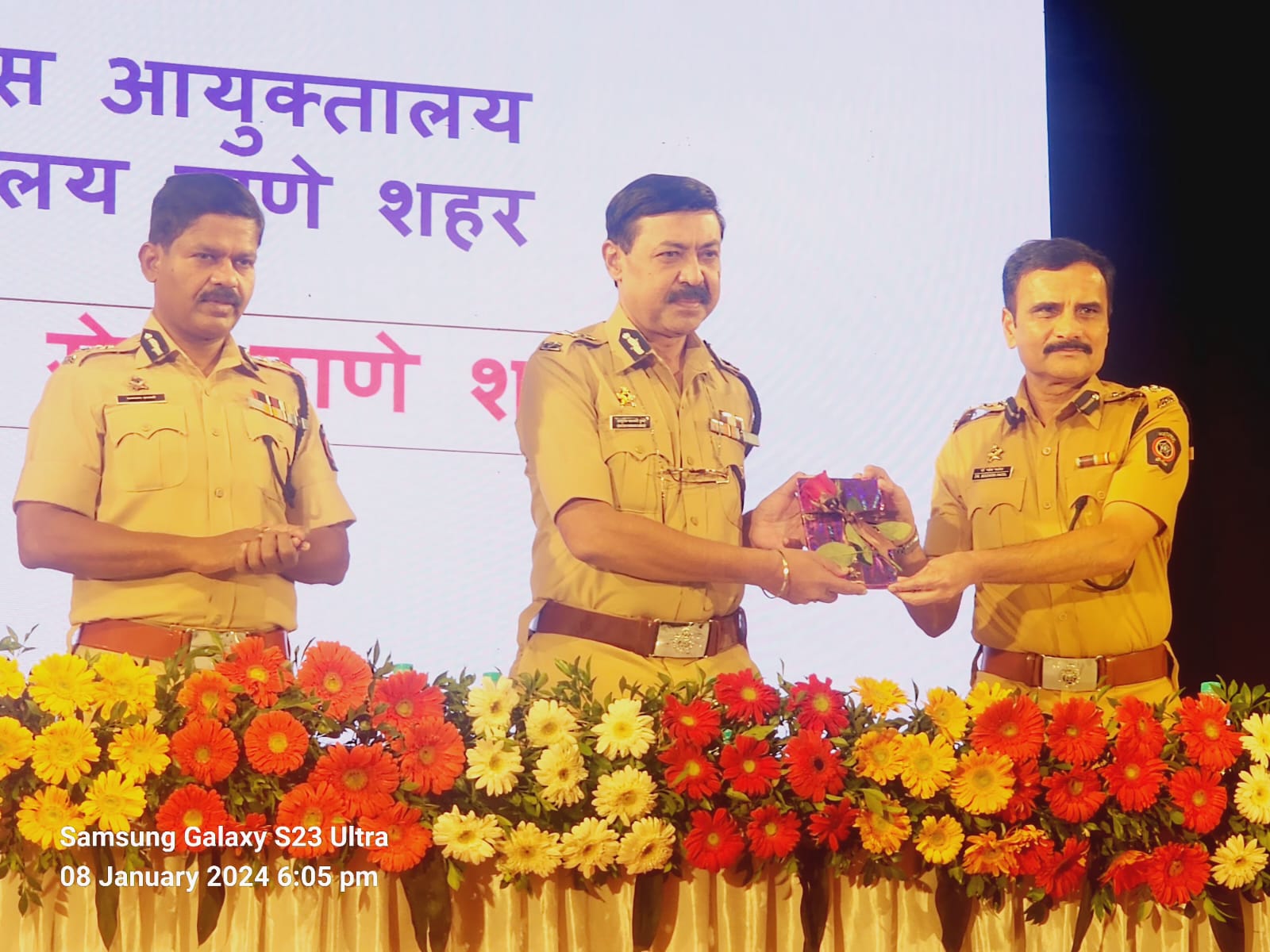 9 Crore Se Zyada Ka Stolen & Lost Items Lautaya Logon Ko Thane Police Ne