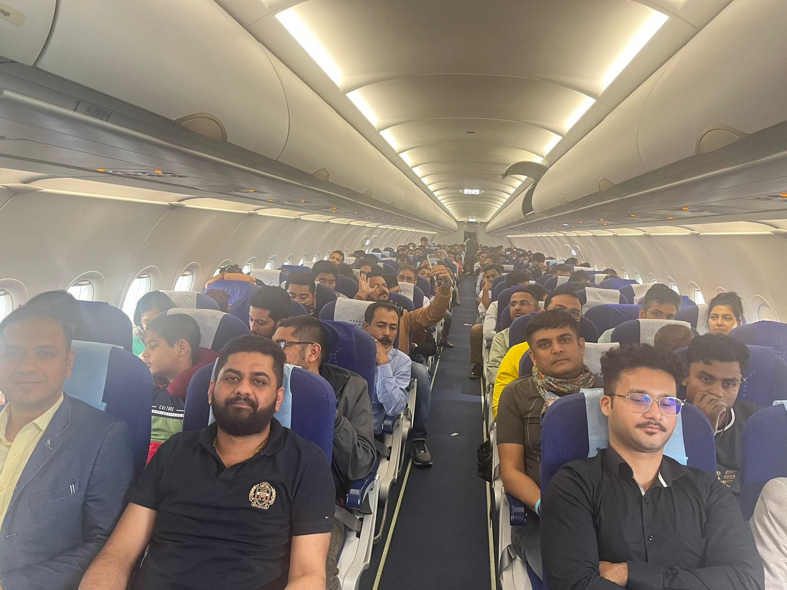 Mumbai To Guwahati Jaa Rahi Indigo Flight Bangladesh Pohanchi, Kaharb Mausam Ke Chalte Route Divert Kiya Gaya