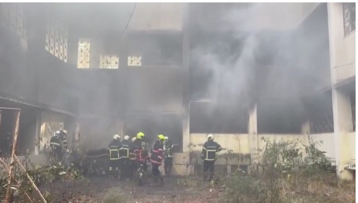 Fire In BMC School At Parel, Fire Brigade On The Spot, No Casualties Reported