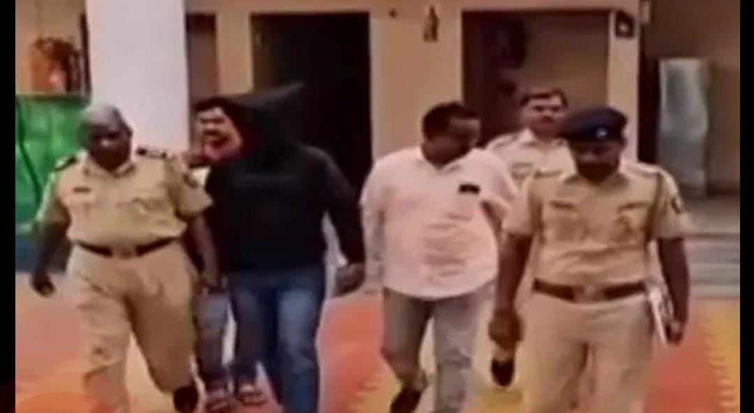 Navi Mumbai Developer Ki Murder Mystery Solve Kiya Police Ne, Wife Ne Hi Driver Ke Sath Milkar Maara Husband Ko