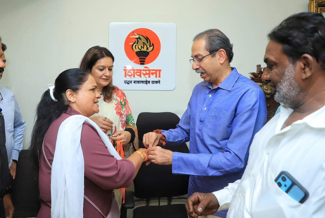 BJP ke Muslims Bhi Shivsena UBT ke sath, Uddhav Thackeray ke hathon Shiv Bandhan Bandha