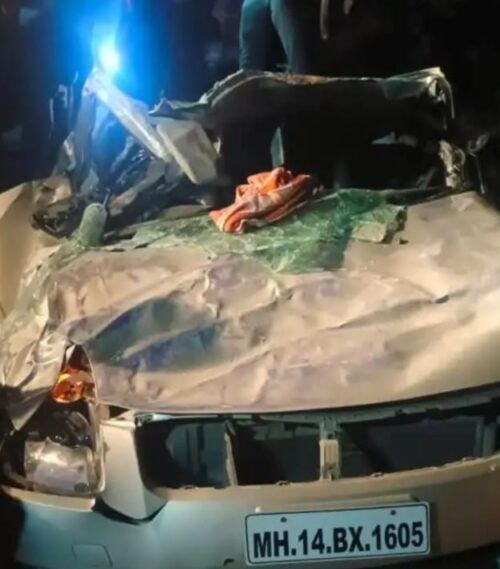 Khandala Battery Hill Ke Pass Container Truck Palti Hua Car Par, 2 Dead 6 Injured
