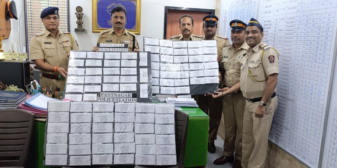 151 Chori Aur Lost Mobile Phones Recover Kiya Ghatkopar Pantnagar Police Station Ne, Owners Ko Lautaya