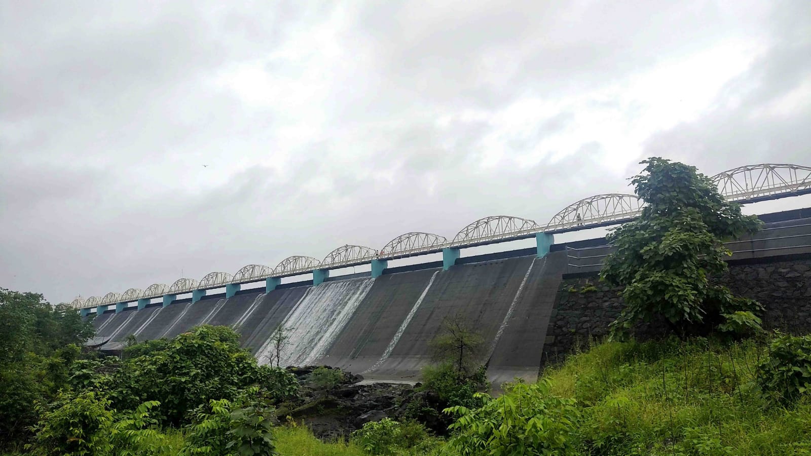 Good News Mumbaikar – Tansa Lake Hui Over Flow, BMC Water Supply Karne Wali 2 Lakes 100 Percent Full Hui