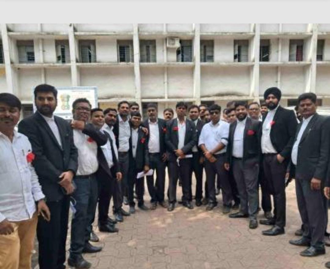 Badlapur Protest Karne Wale 22 Logon Ko 14 Days Ki Judicial Custody Sunaya Court Ne, Free Me Case Ladne Ke Liye Lawyers Ki Team Tyaar